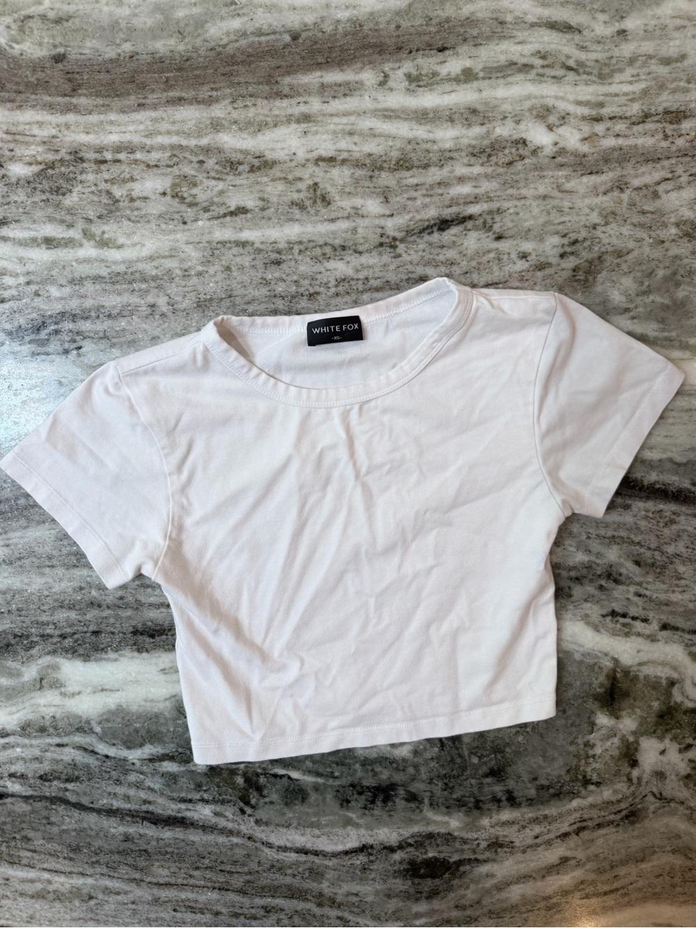 White Fox Boutique White Cropped Crewneck Tee XS - Picture 2 of 4